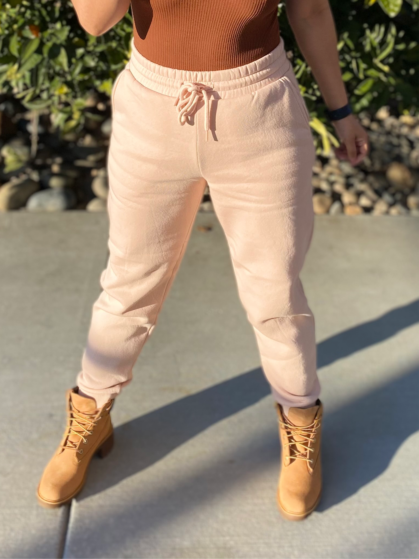 Relax Fit Fleece Joggers (brushed pink)