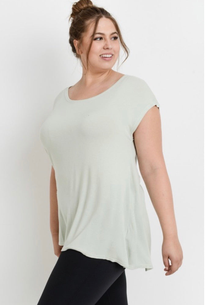 “Barley There V-Neck Back Tee” (mint)